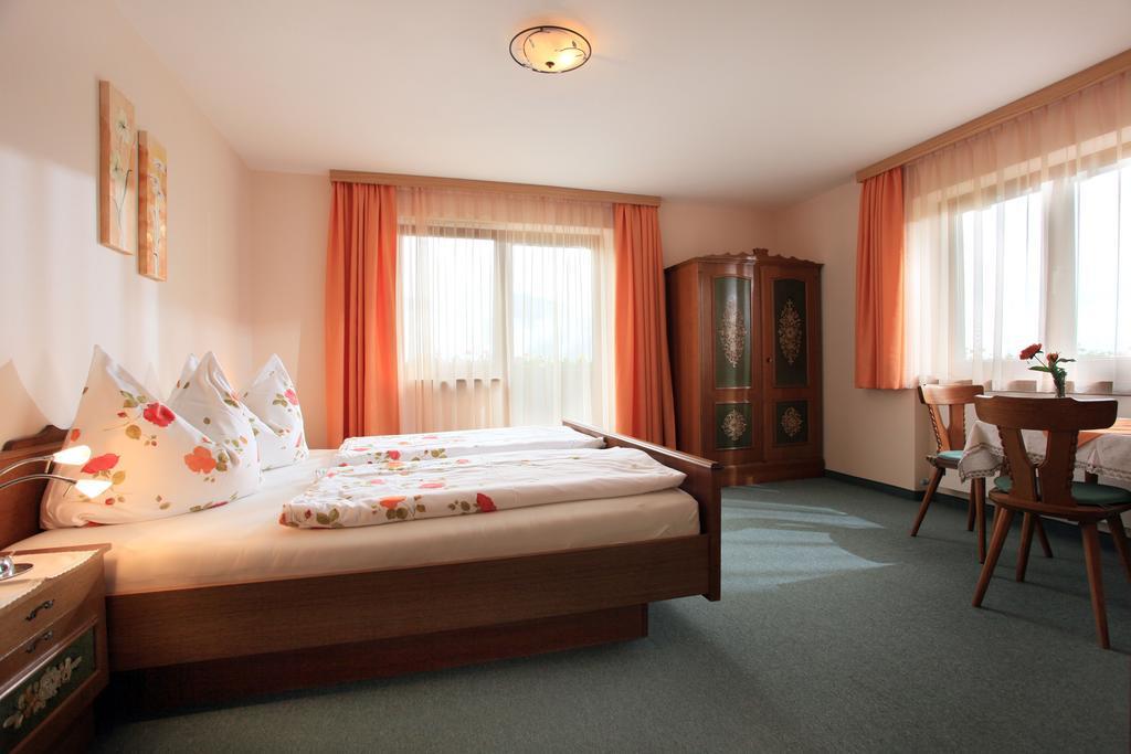 Haus Glanzern Apartment Westendorf Phòng bức ảnh